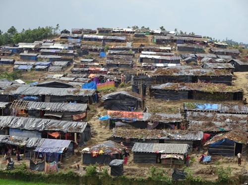 Image of makeshift huts built by Rohyingya refugees on the hillsides of Cox's Bazaar in southeastern Bangledesh.