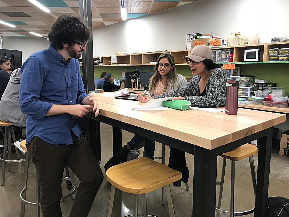 Neuroscientist and graphic novelist Matteo Farinella spoke to students about visual storytelling in McMaster University Library's Makerspace located in Thode Library.