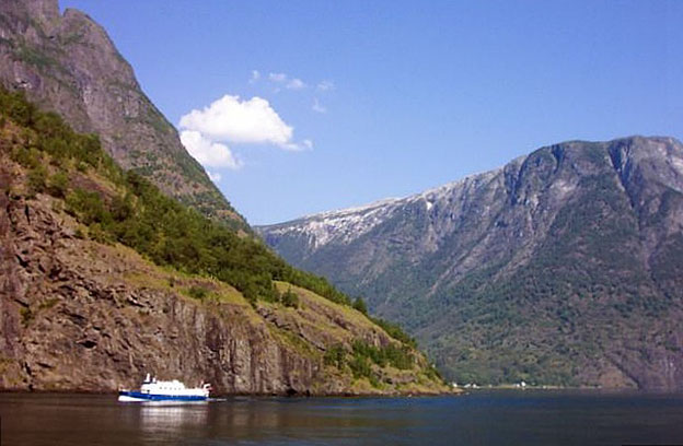 Fjord_in_Norway
