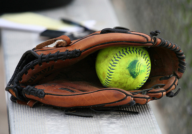 softball glove 1